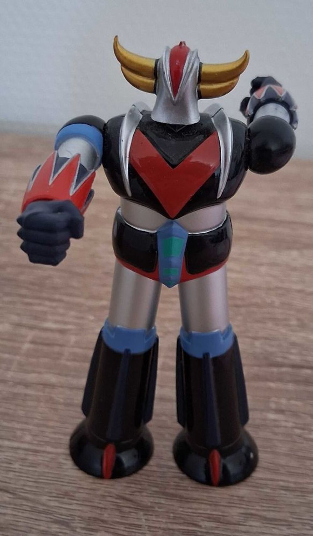 goldorak Metallic paint version 23cm t&ecirc;te rotative 