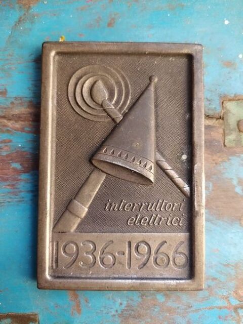 Mdaille Publicitaire Ticino Interrutori Electtriciti 40 Loches (37)