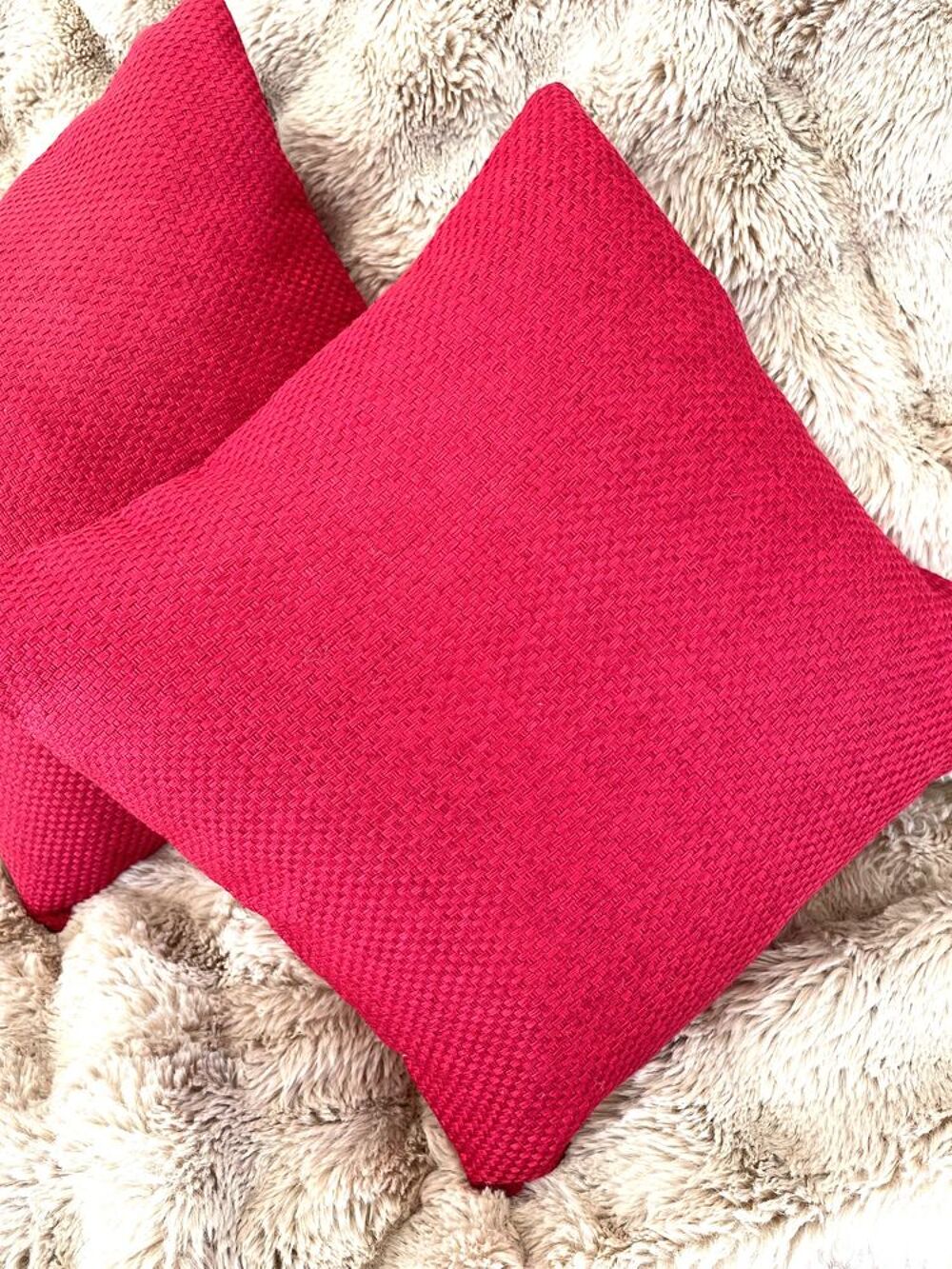 2 HOUSSES de COUSSINS de marque MADURA Décoration