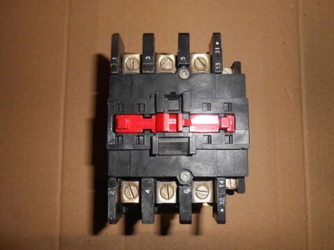CONTACTEUR DE PUISSANCE TELEMECANIQUE LC1 D633 (51) 45 Vend�me (41)