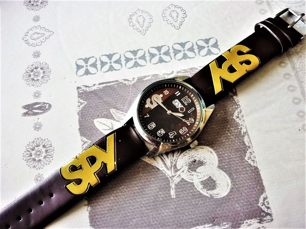 SPY montre analogique s&eacute;rie limit&eacute;e ANA0009 Bijoux et montres