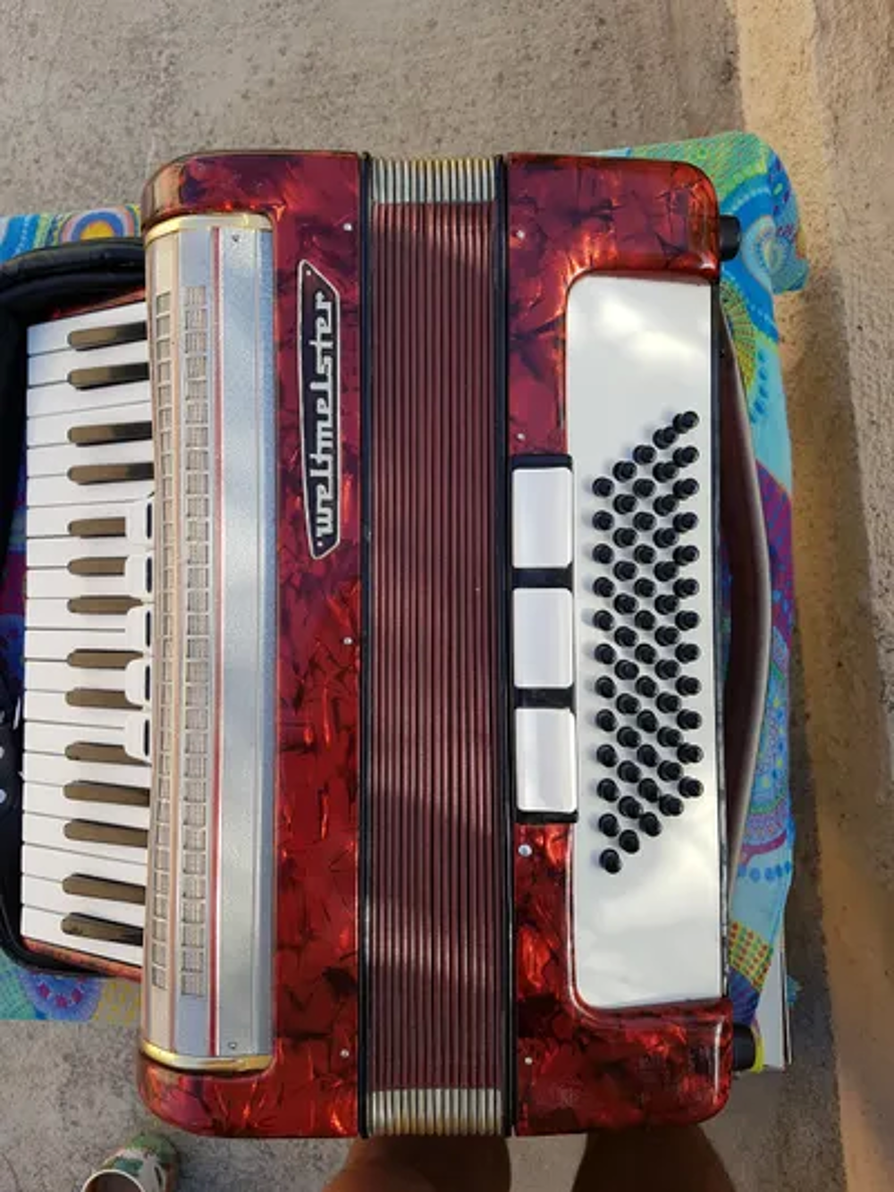 Accordeon Weltmeister 60 basse 3 voix Instruments de musique