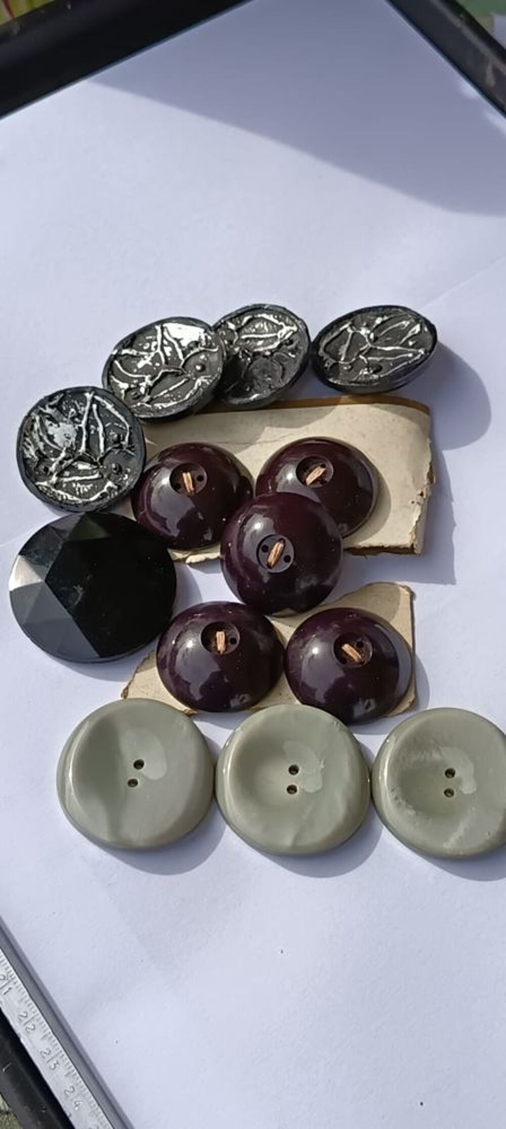 M&eacute;ga ENSEMBLE de 13 Boutons NOIR de Prestige 4 &agrave; 5 cm) - Décoration