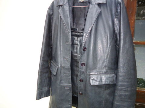 tailleur cuir  jupe et veste 50 Incheville (76)