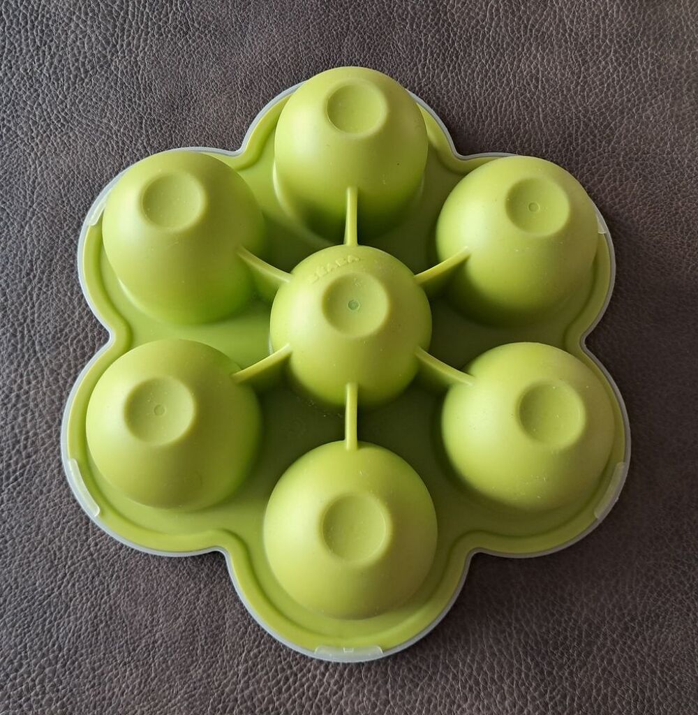 Plateau multiportions en silicone 7 portions pour b&eacute;b&eacute; B&eacute;aba Puériculture