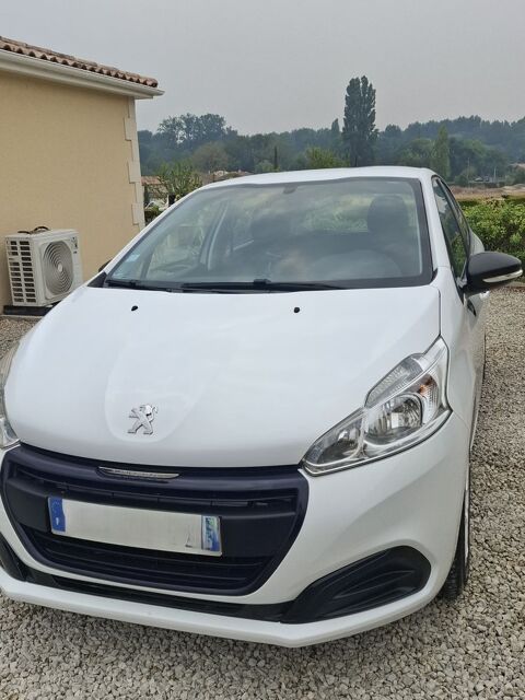 Peugeot 208 1.6 BlueHDi 75ch BVM5 Like 2015 occasion Champniers 16430