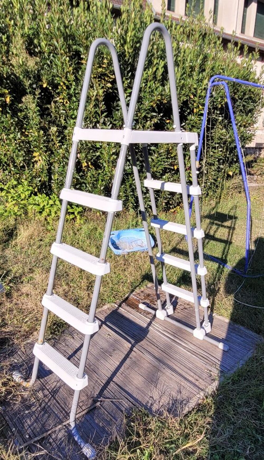 &Eacute;chelle pour piscine 1.32 m Jardin