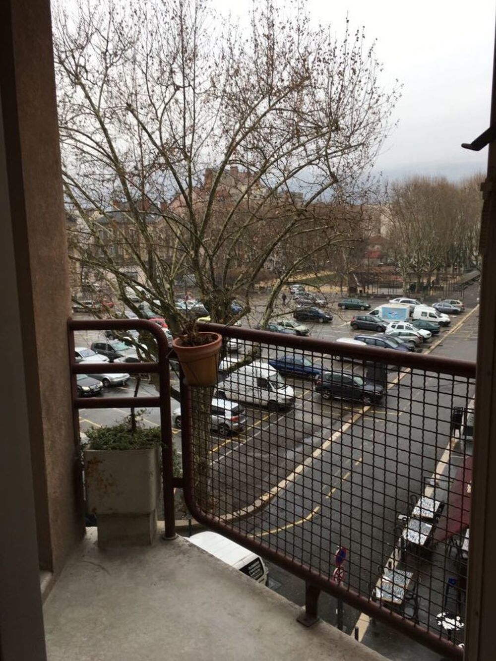 Vente Appartement T2 rénové avec balcon et place de parking Grenoble