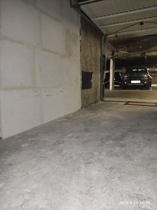  Parking / Garage à louer 12 m²