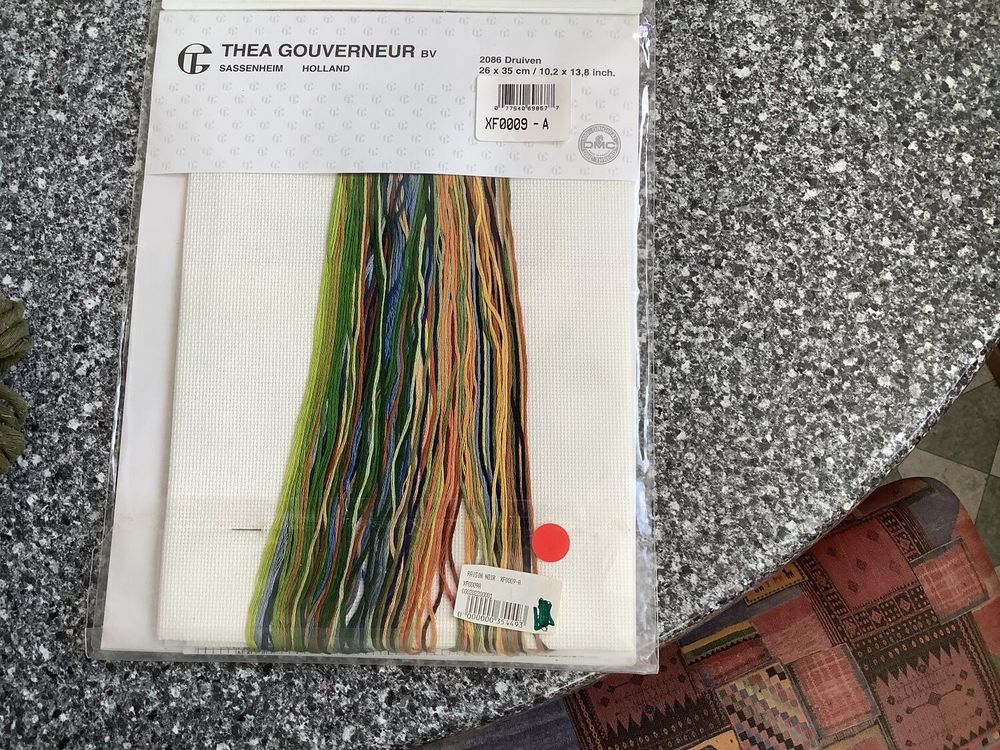 Pour les fondues de broderie aux points de croix
Décoration
