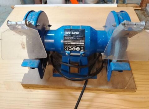 Touret � meuler 30 Saint-Hilaire-la-For�t (85)