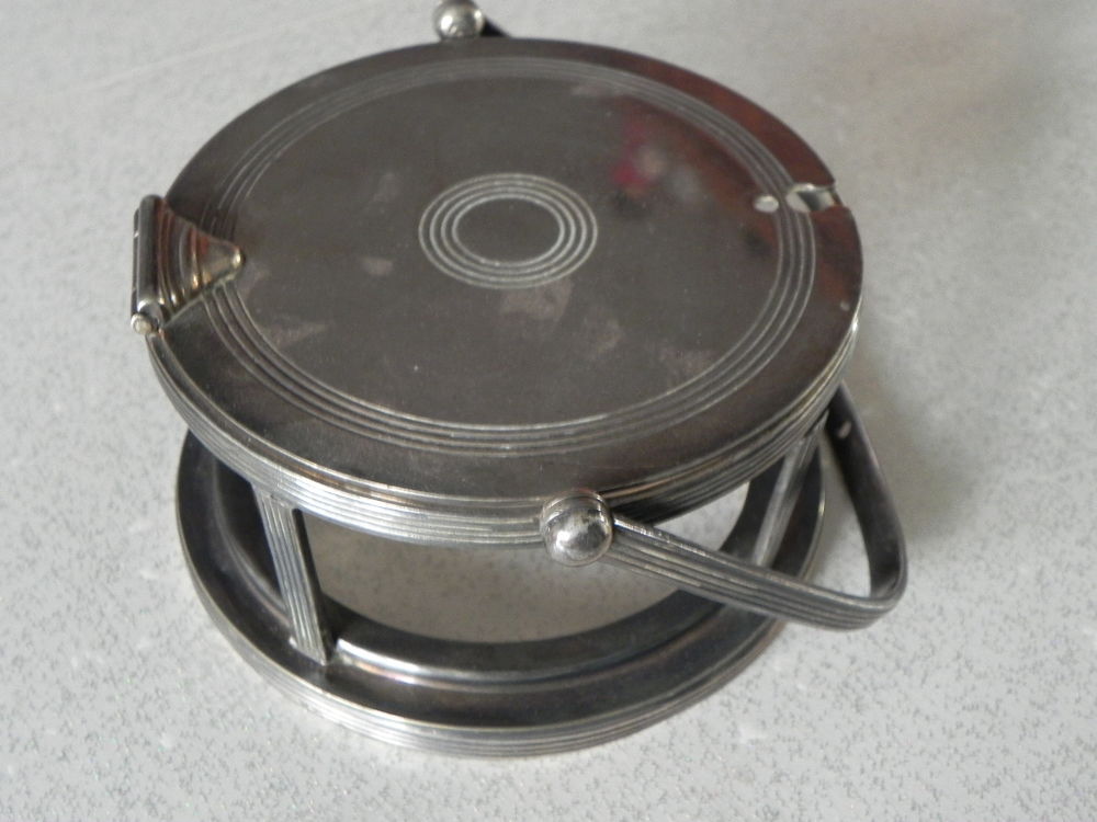 Lot d'argenterie et inox Cuisine
