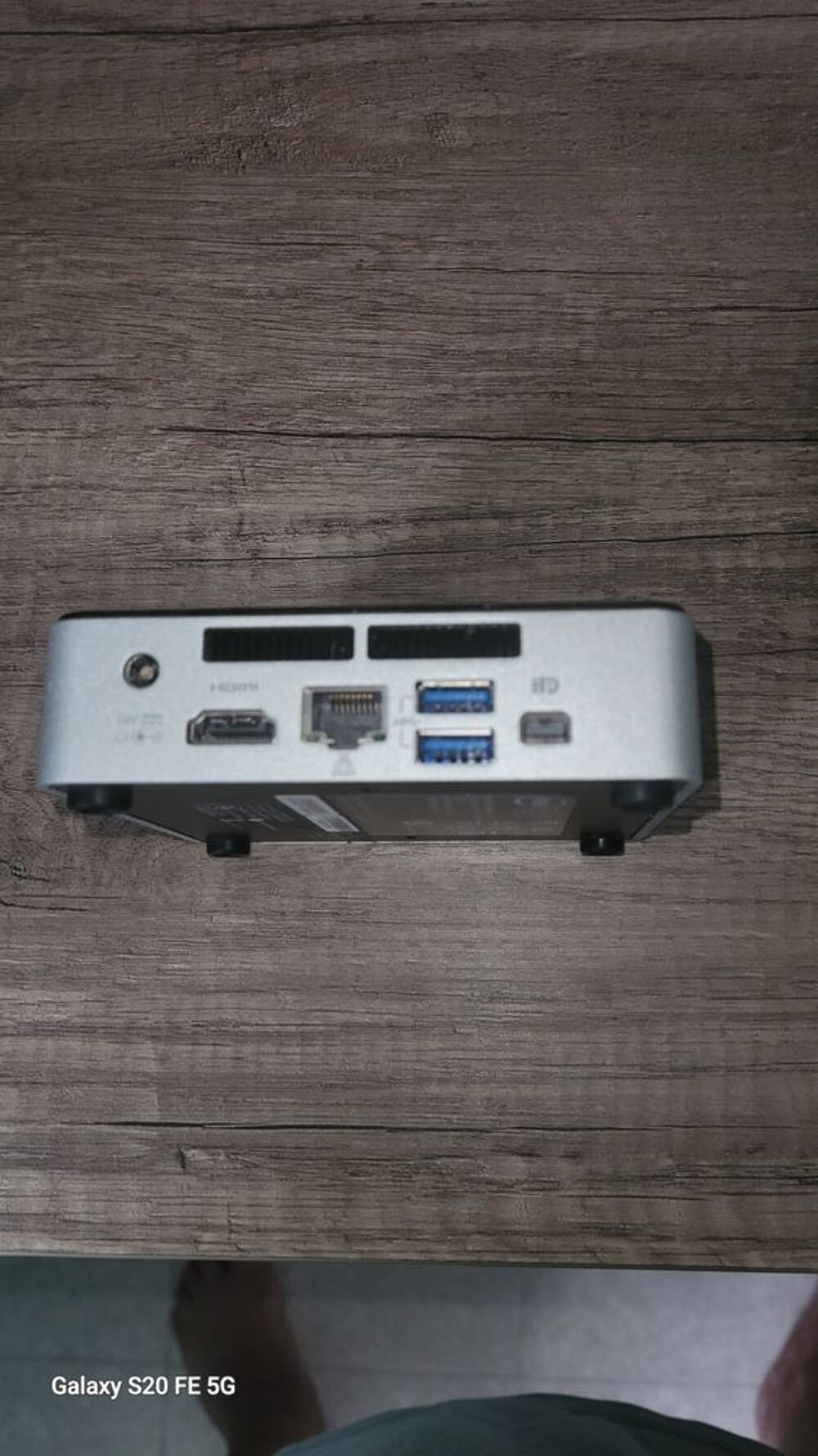 kit Intel NUC Matériel informatique