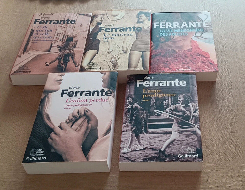 Lot livre Elena Ferrante Livres et BD