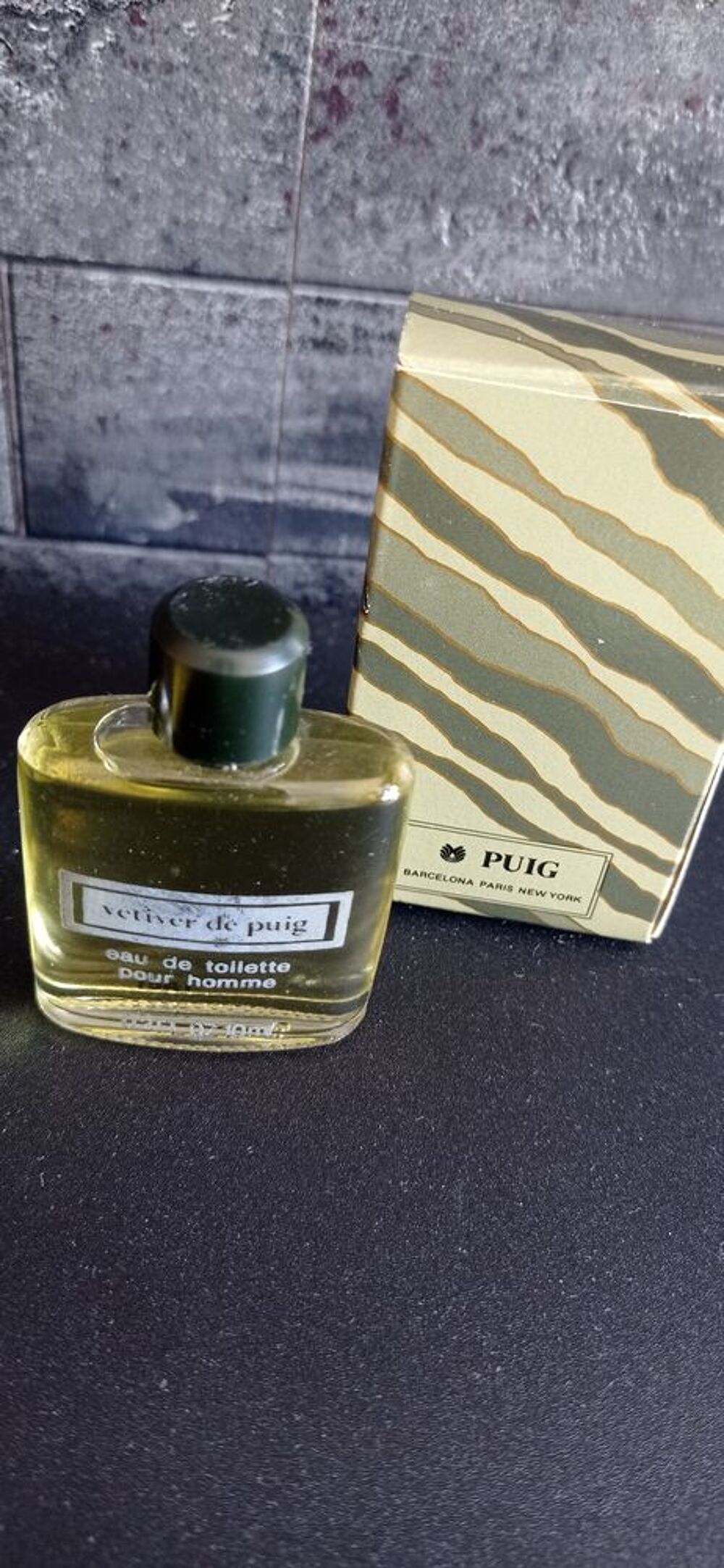 Miniature de parfum de collection v&eacute;tiver de puig 
