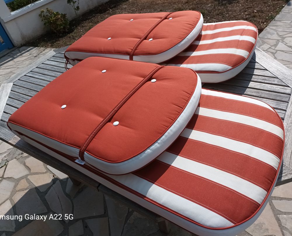 Deux coussins de bain de soleil en Dralon Sports