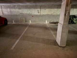  Parking / Garage à louer 15 m²