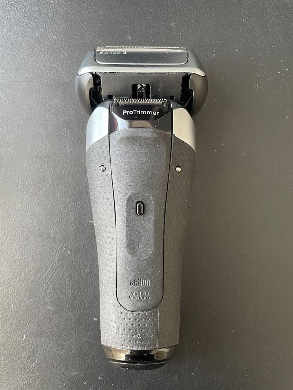 Rasoir BRAUN S&eacute;rie 8 mod. 8517S &eacute;tat neuf garantie 2027 Electroménager