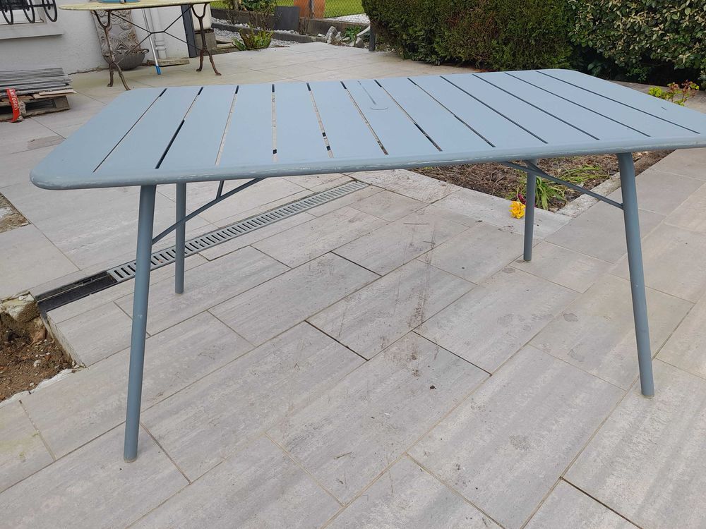 Table d'ext&eacute;rieur Meubles
