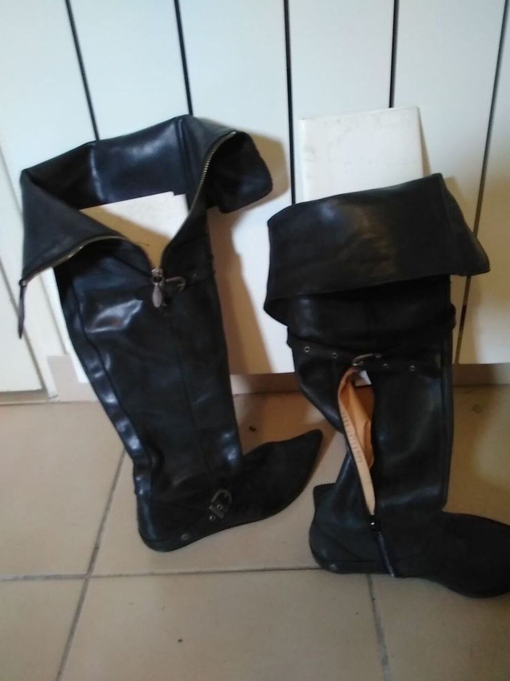 cuissardes noires Kickers neuves Chaussures
