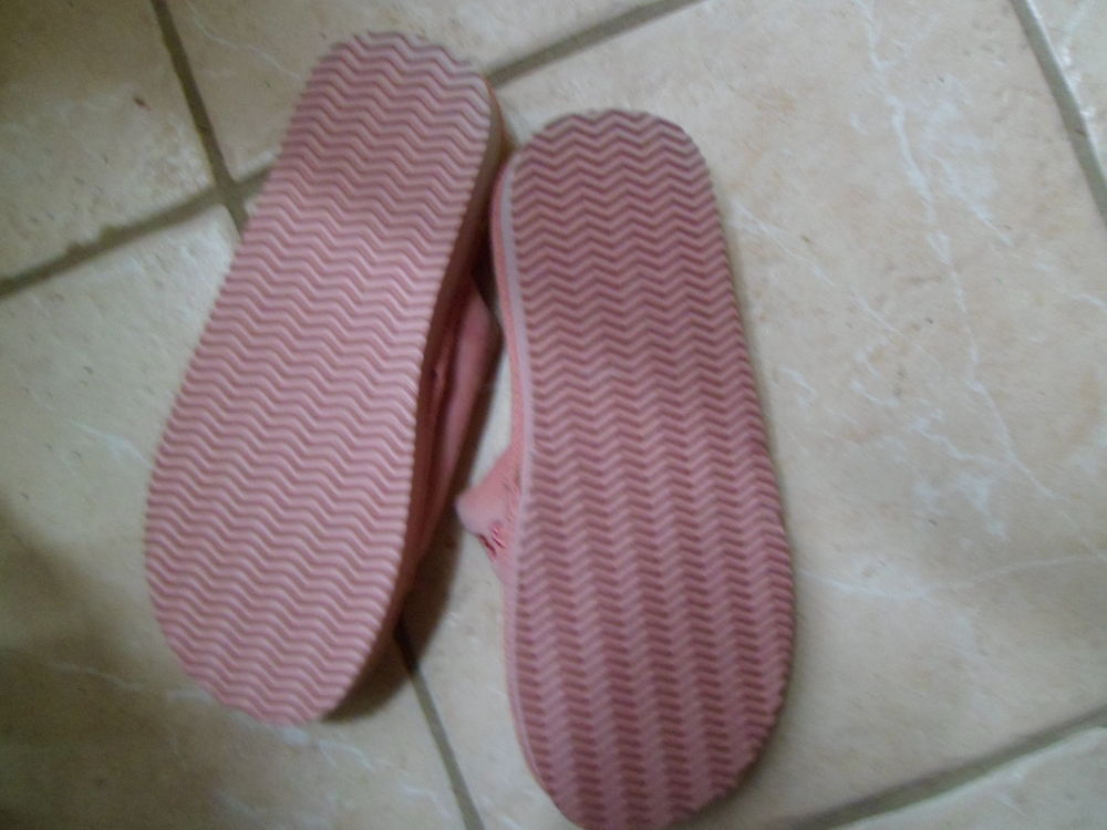 chausson rose
taille 36 Chaussures