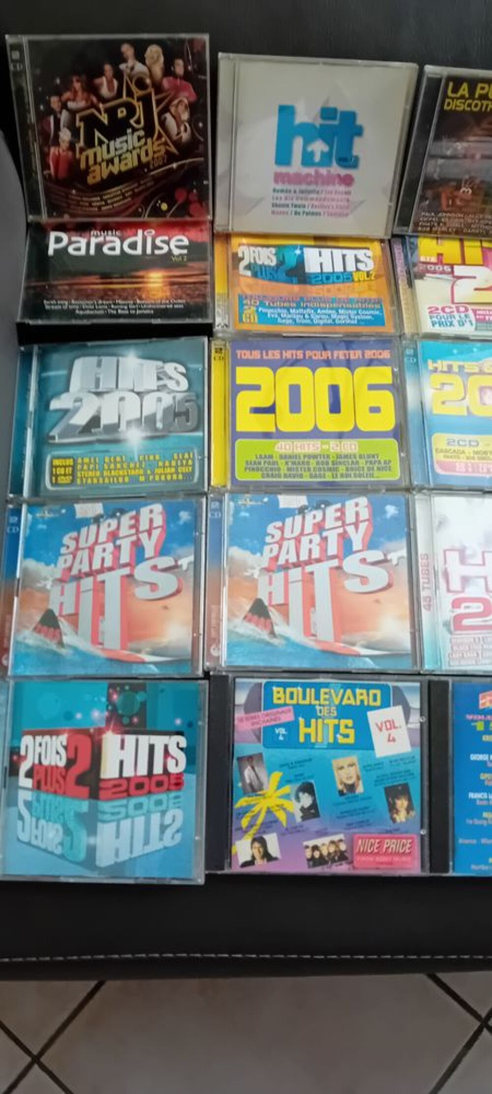 lot de 26CD funk , disco , vari&eacute;t&eacute; soit au total 40cd 
CD et vinyles