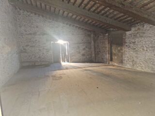  Remise / Grange � vendre 2 pi�ces 240 m�