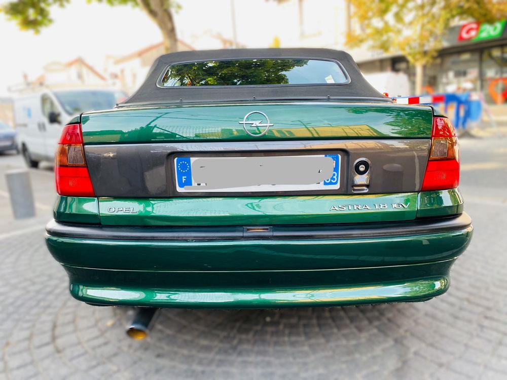Astra 1997 Opel astra f cabriolet - 1.8i 16s 116cv bv5 - r&eacute;vis&eacute; / 1997 occasion 78800 Houilles