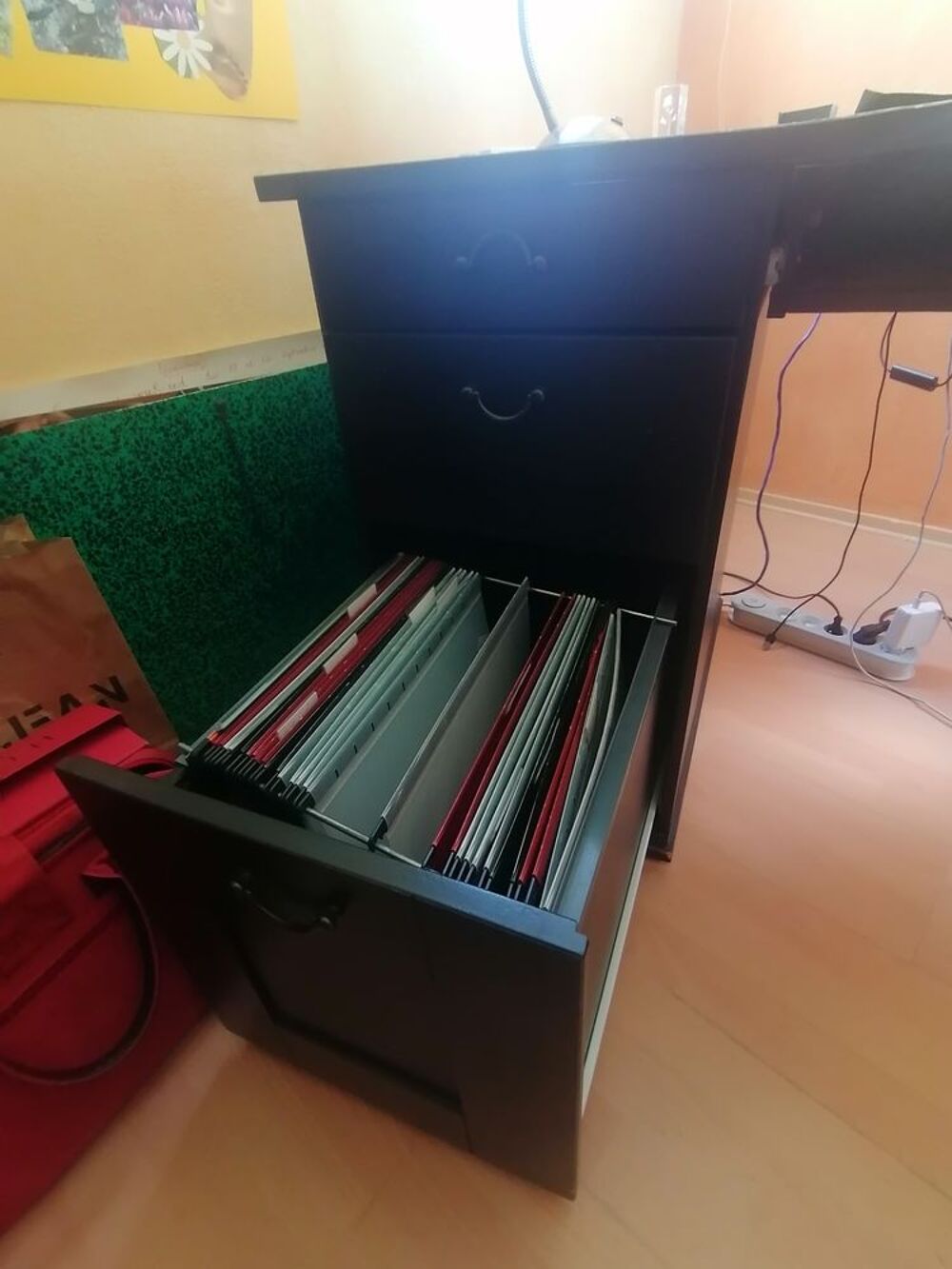 Bureau de qualit&eacute; en bois noir Meubles