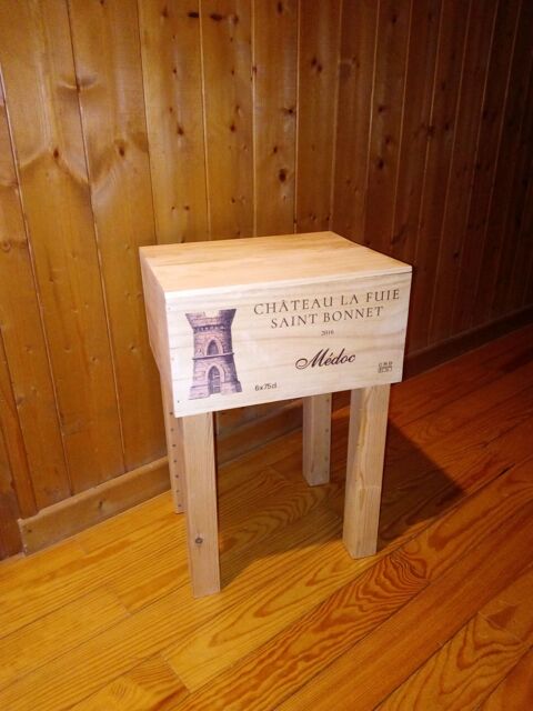 Tabouret original ex caisse de vin  30 Monnetier-Mornex (74)