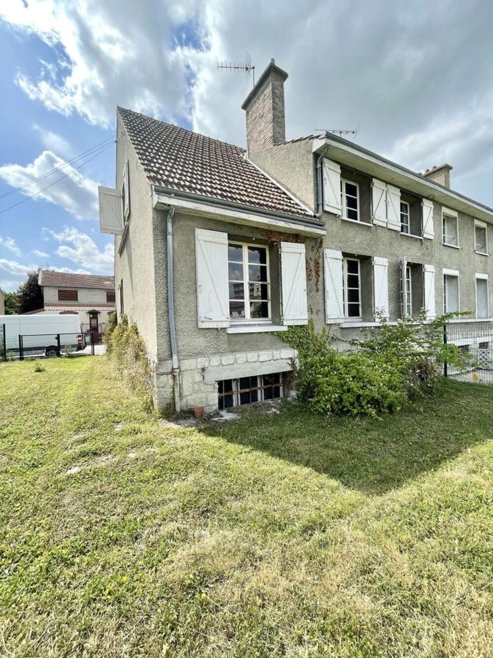 Vente Maison maison à rénover avec jardin. Reims
