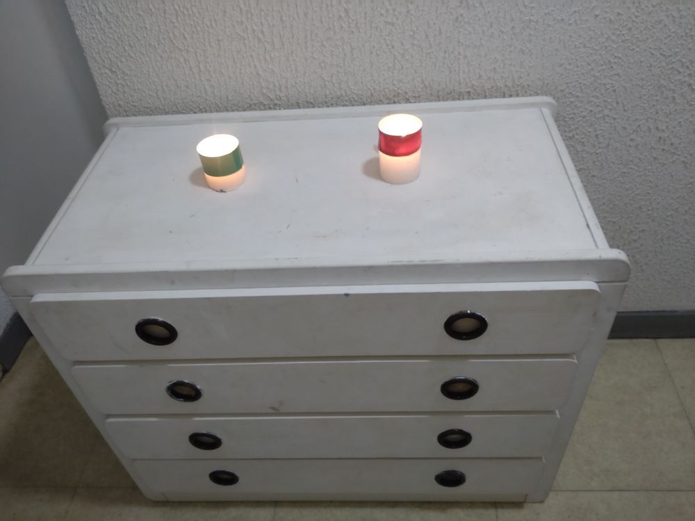 Commode de chambre blanche Meubles