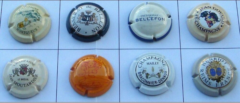 Lot n&deg; 3 - 8 Capsules de Champagne en bon &eacute;tat : 
