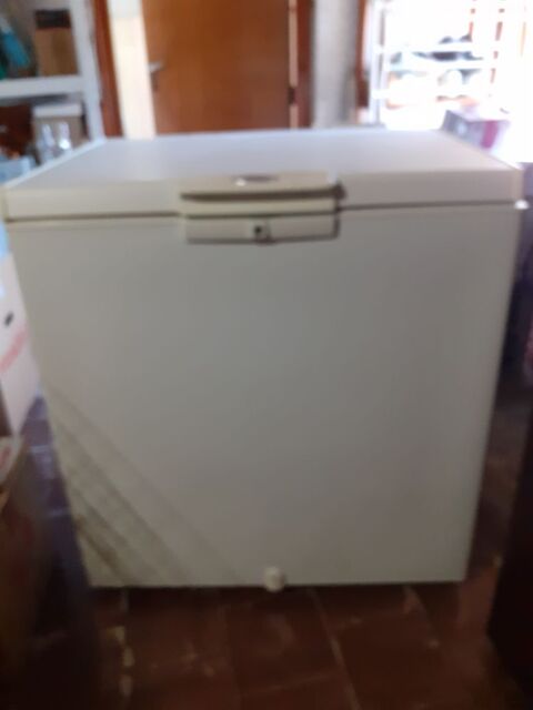 congelateur 100 Nueil-sous-Faye (86)