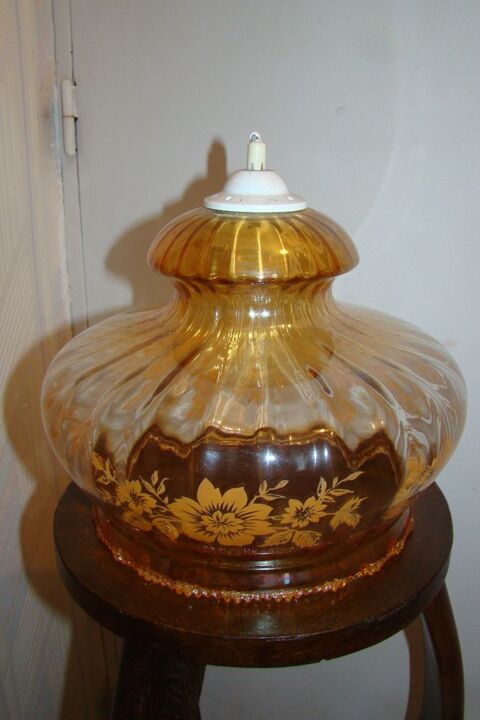 Suspension en verre opalescent - vintage ann�es 1970 70 Gargenville (78)