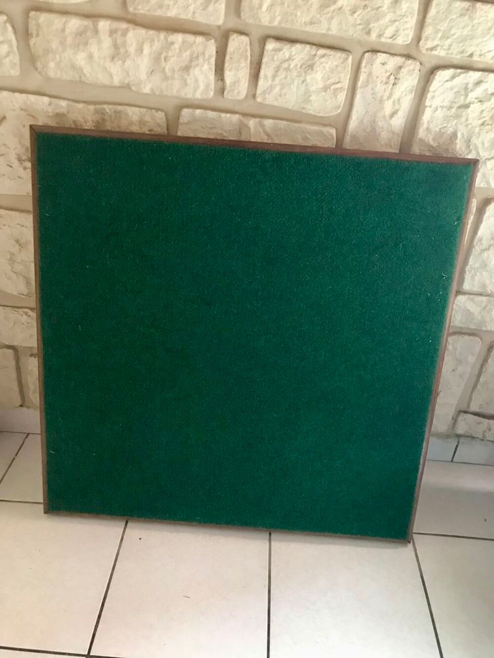 Ancienne table bois jeu pliante (Meblutil)
77,5 x 77,5 Meubles