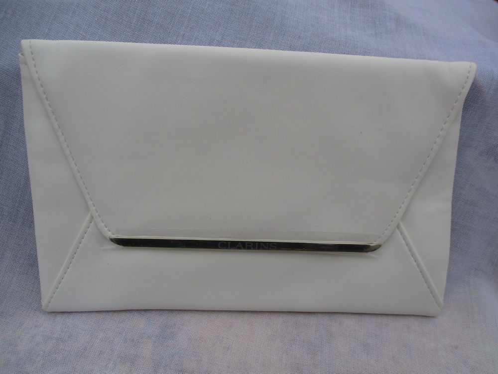 Pochette-trousse Doubl&eacute;e, Rabat avec Pression - Neuve Maroquinerie