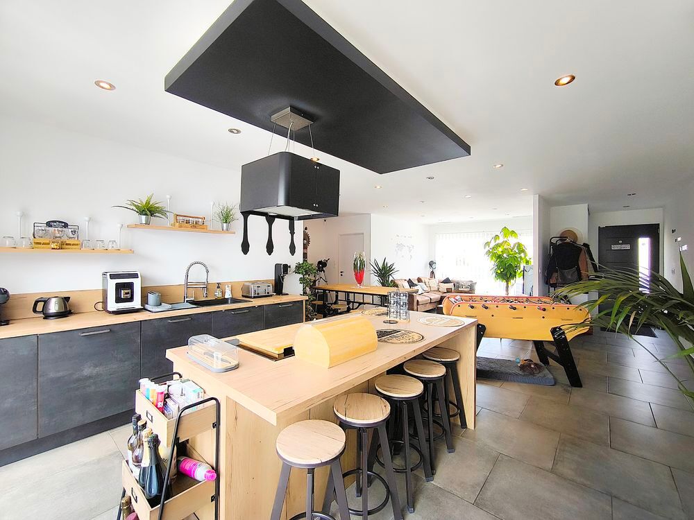 Vente Villa Maison RT2020 4 chambres avec piscine jardin et piscine Lavalette