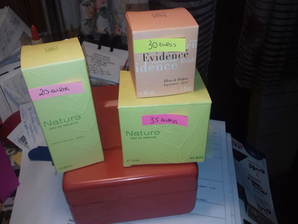 PARFUM+FEMME Bijoux et montres