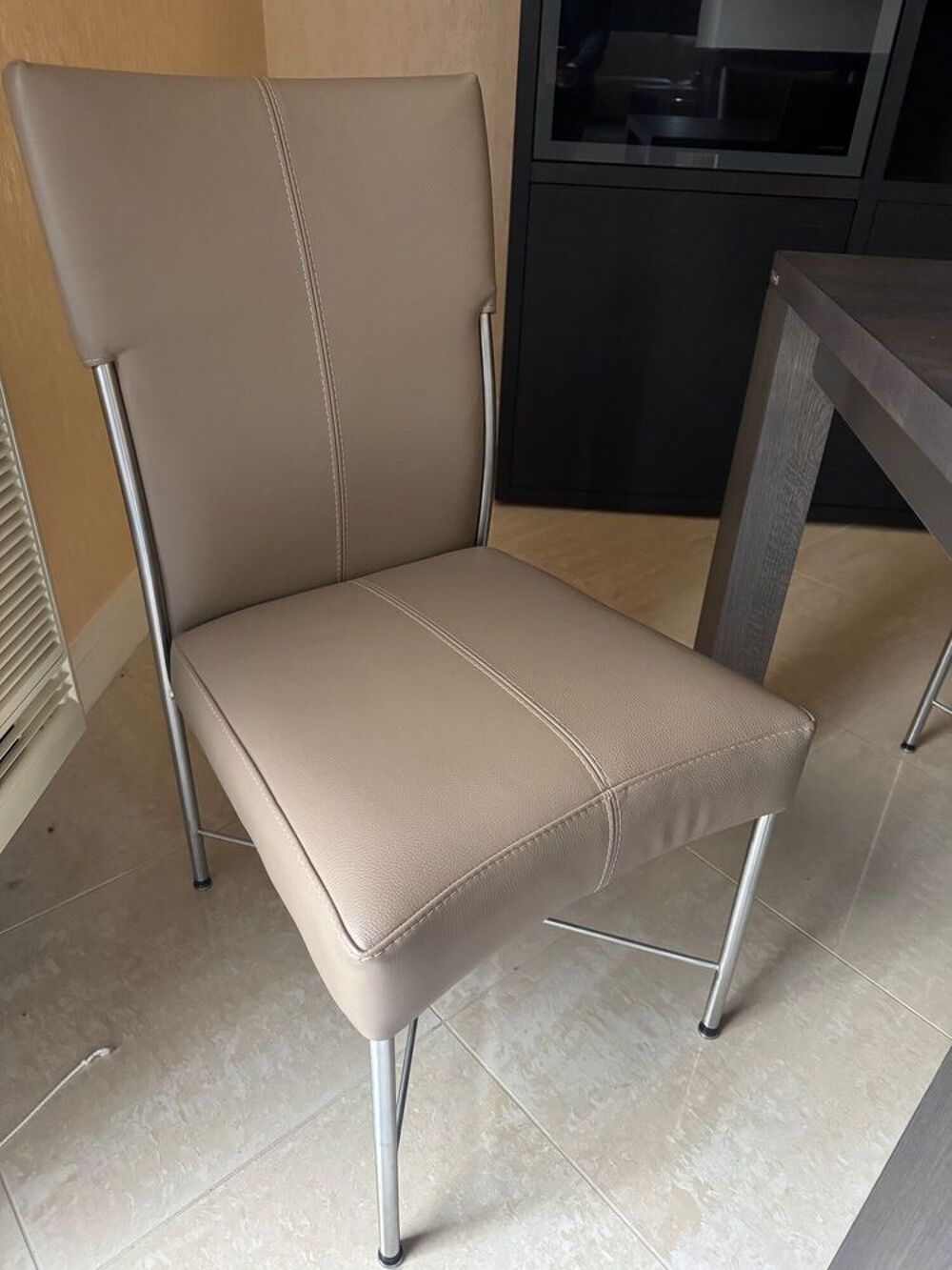 Ensemble table et chaises de salle &agrave; manger bert plantagie Meubles