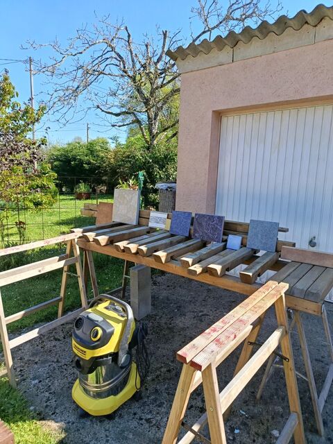  Tuiles plates de pays - carrelages - faience 300 Saint-Georges-de-la-Cou�e (72)