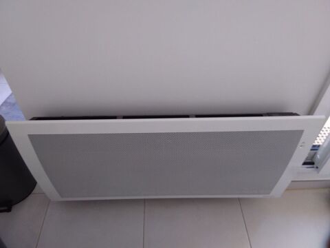 Radiateur casiment neuf servi deux fois Hyères (83)