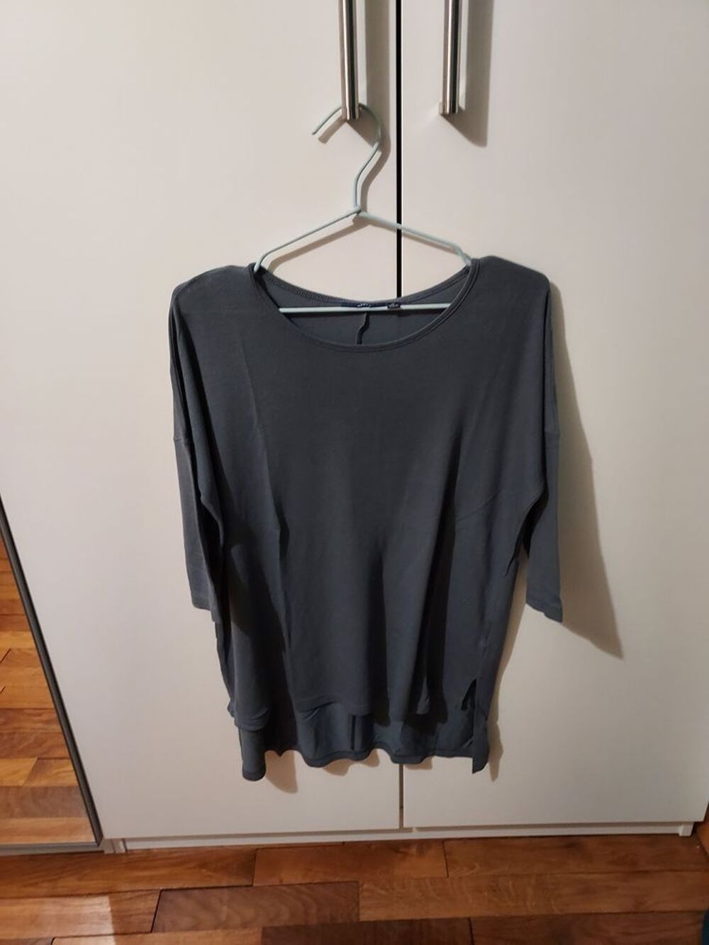 T-shirt/Pull Gris Vêtements