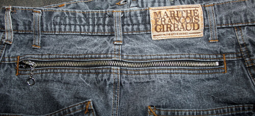 Jeans The Stone Washed zip dos MARITHE FRANCOIS GIRBAUD
T.32 Vêtements