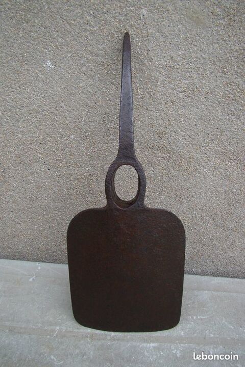 Ancienne pelle - pioche Gouvy année 1940  30 Gargenville (78)