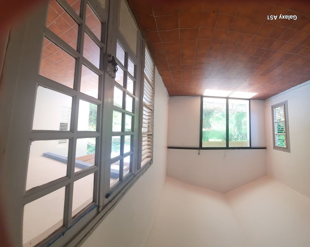 Vente Villa Villa composée d'un T4 et d'un T2, jardin fruitier de 1120m2 Schœlcher