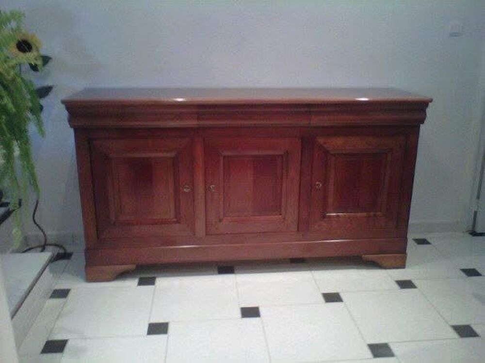 Salle &agrave; manger style Louis-Philippe : Bahut+table+4 chaises Meubles