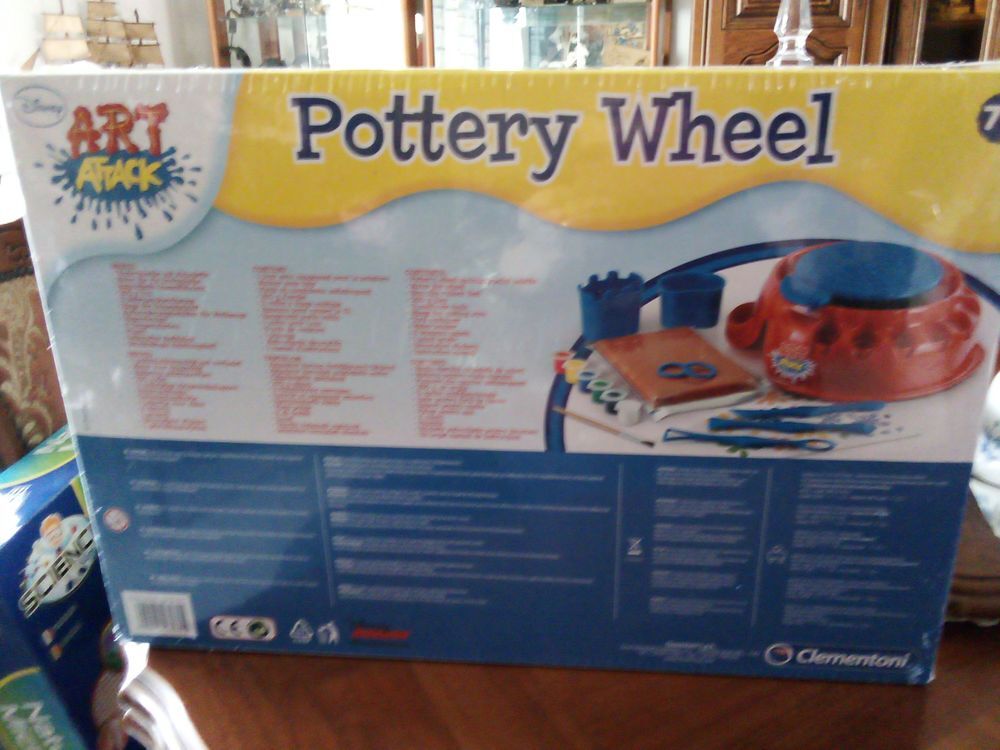 Coffret pottery Disney. Jeux / jouets