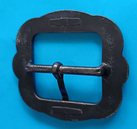 Boucle de Ceinture Massive  Finition Chrome Bross� (60g)    15 Thonon-les-Bains (74)