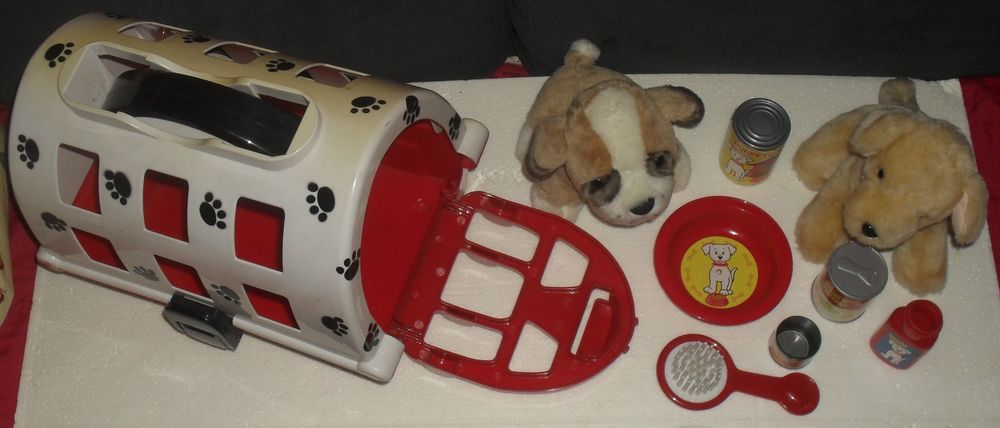 le chien Puppy, un copain, boite de transport et accessoires Jeux / jouets
